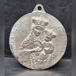 Vintage Polish Catholic Religious Wall Medallion “Matka Boska Piekarska” 2 Inch